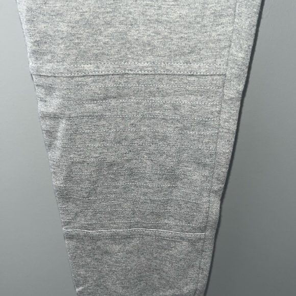 Older Kids Grey Old Navy Stretch Leggings - Picture 4 of 9